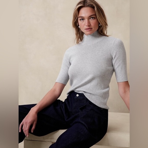 Banana Republic Gray Mock Neck Half Sleeve Sweater Top Women’s Medium - Picture 1 of 9